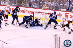 Pavelec streches out