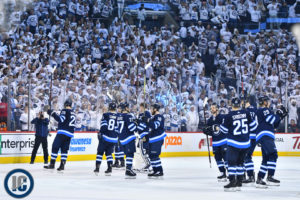 Jets beat Wild 4 1 in game 2