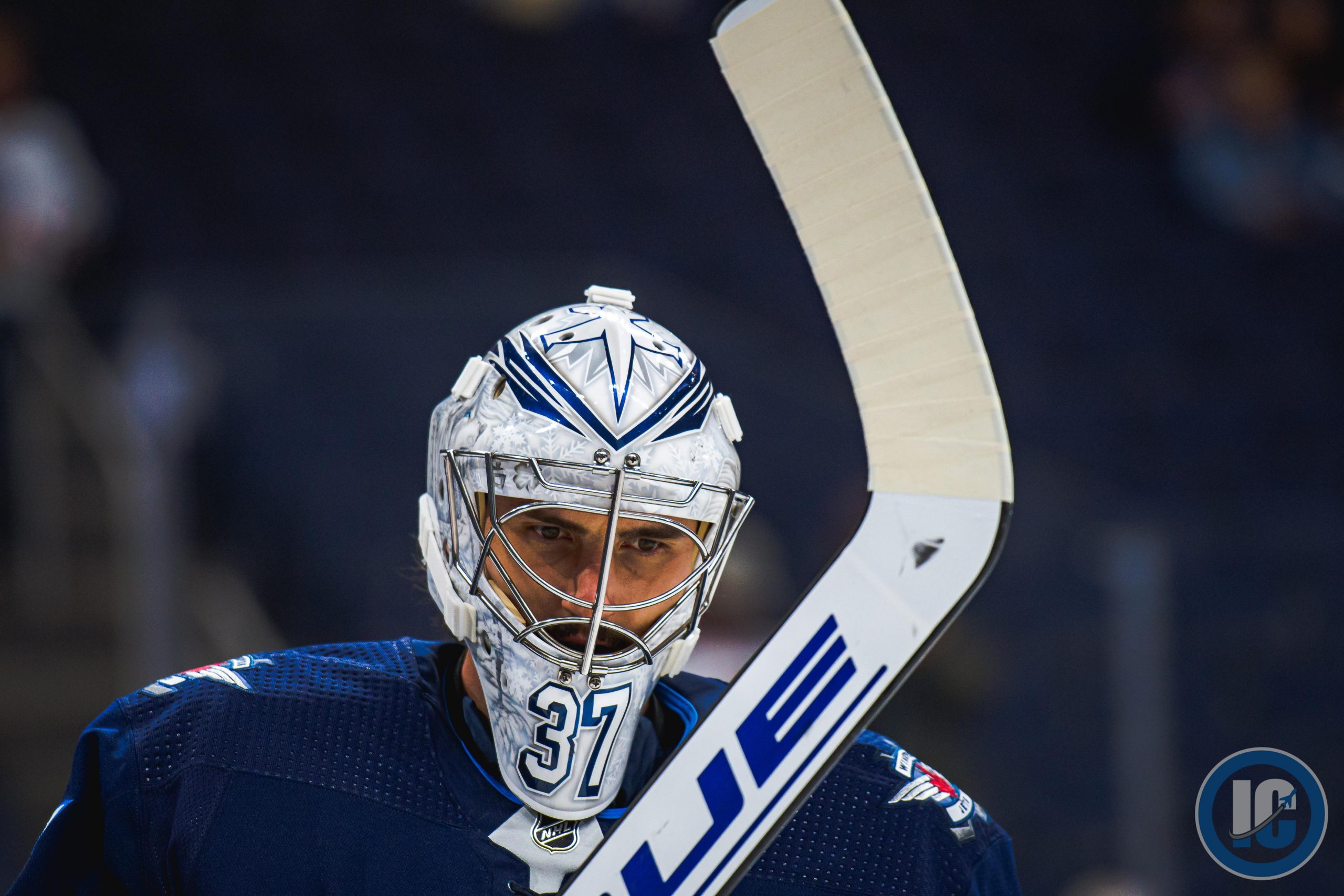 Connor Hellebuyck in warm up scaled