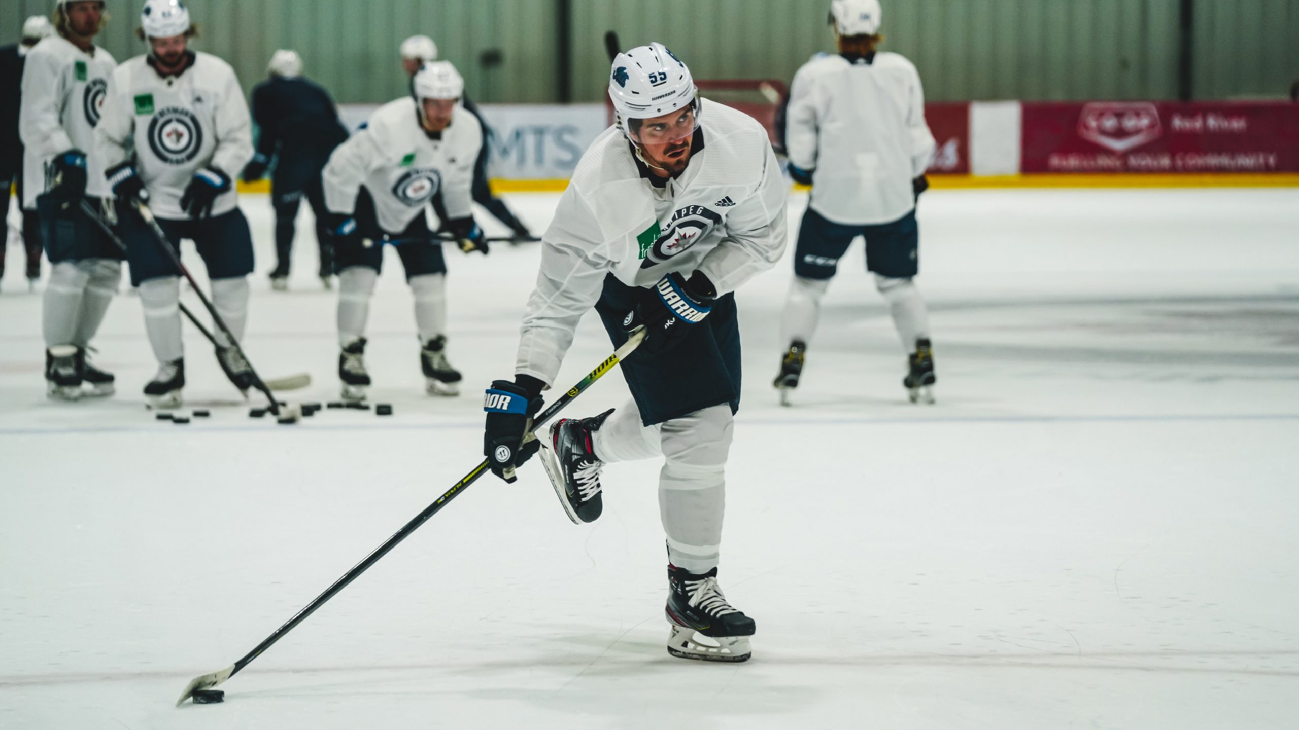 Mark Scheifele shooting at training camp by Tyler Esqivel scaled
