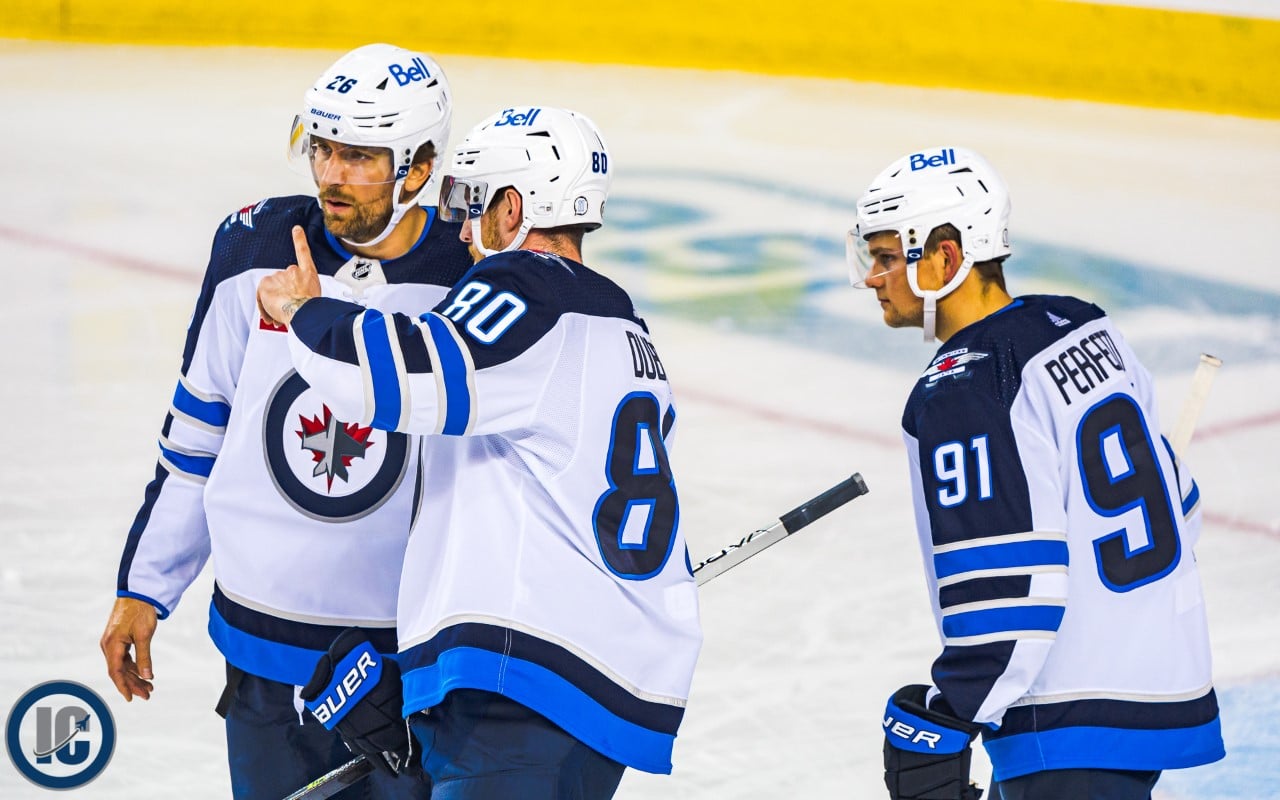 Winnipeg Jets - Double date night at the NHL Awards for Connor Hellebuyck  and Blake Wheeler! 👫👫