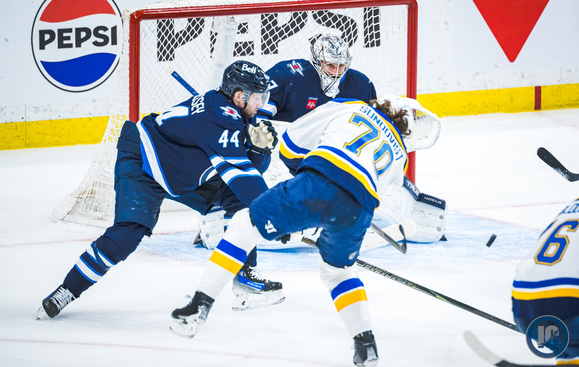 Jets at Noon | Chat with goaltending expert Kevin Woodley about Connor Hellebuyck
