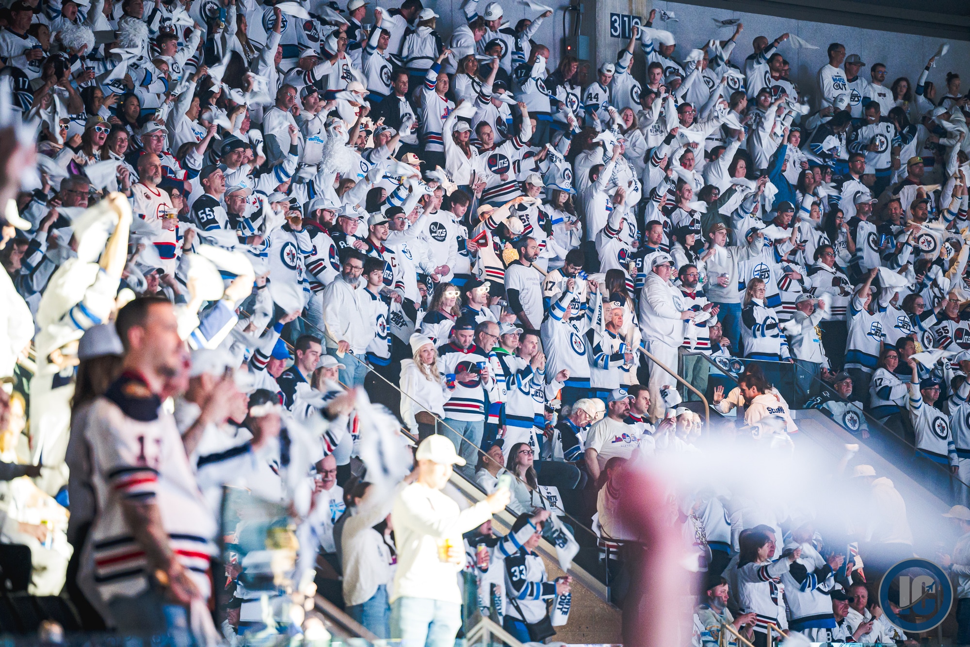 NHL | Inside the Winnipeg Jets’ Whiteout Tradition